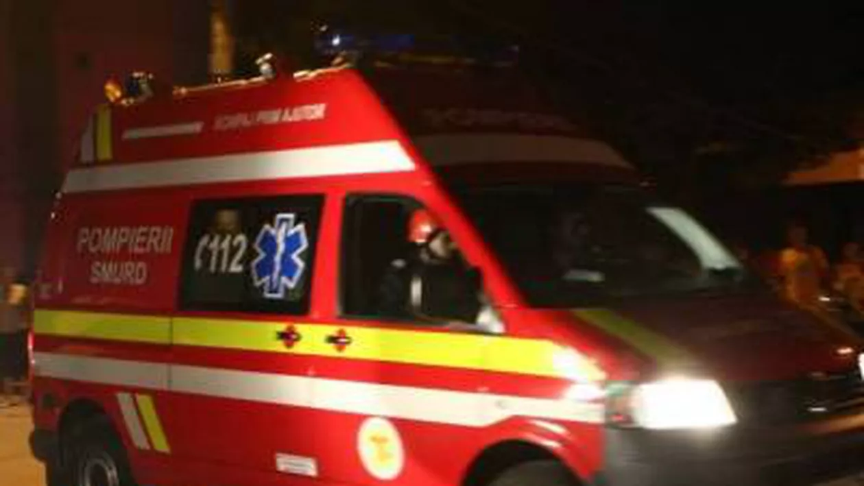 Grav accident în localitatea Ovidiu: Un mort și cinci răniți, după ce un Logan a lovit un microbuz cu călători și a luat foc