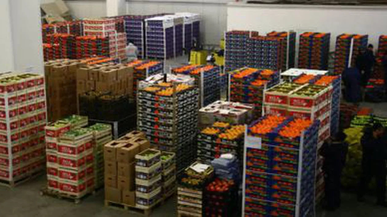 Rusia suspendă importurile de fructe și legume provenind din Ucraina