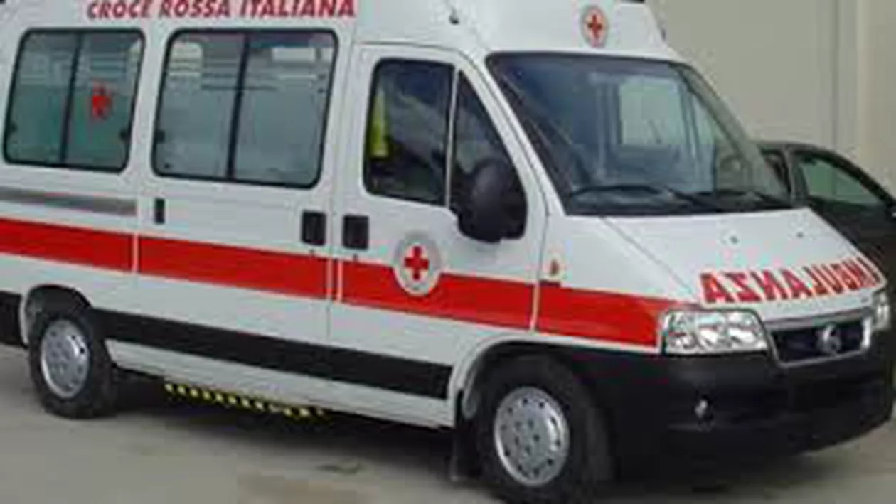 Italia: O fetiţă româncă de patru luni a murit, iar mama ei a fost rănită, într-un accident rutier