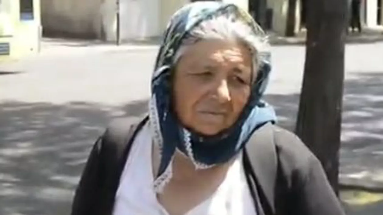 Sute de romi și-au instalat o tabără lângă Guvernul spaniol și nu pot fi evacuați în următoarele 6 luni