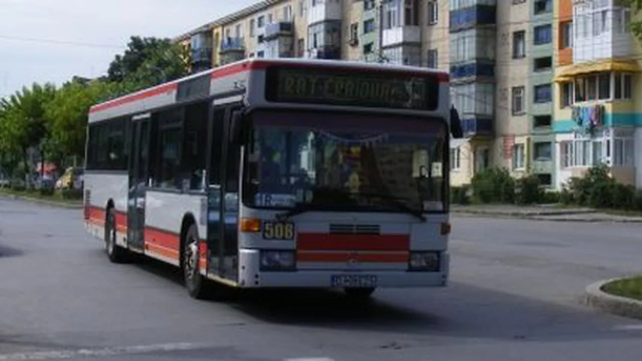 Primăria Craiova a cumpărat 100 de autobuze cu peste 12 milioane de euro