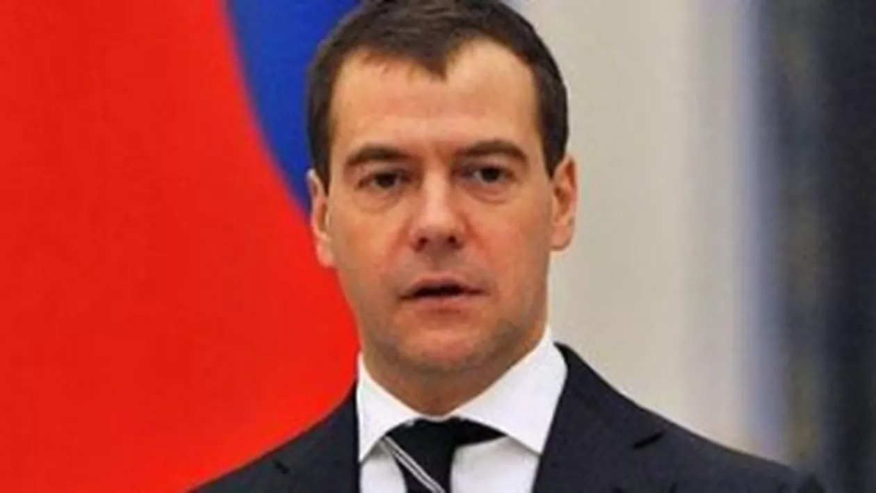 Premierul rus amenință că va interzice ca zborurile între Europa și Asia să survoleze Rusia