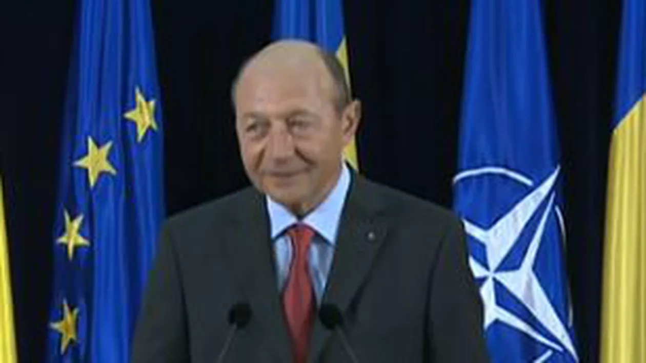 Băsescu: Ponta s-a grăbit să denunțe pactul de coabitare, îi recomand să-l mai rabde până pe 22 decembrie pentru că îl ajută pe Guvernul său (VIDEO)