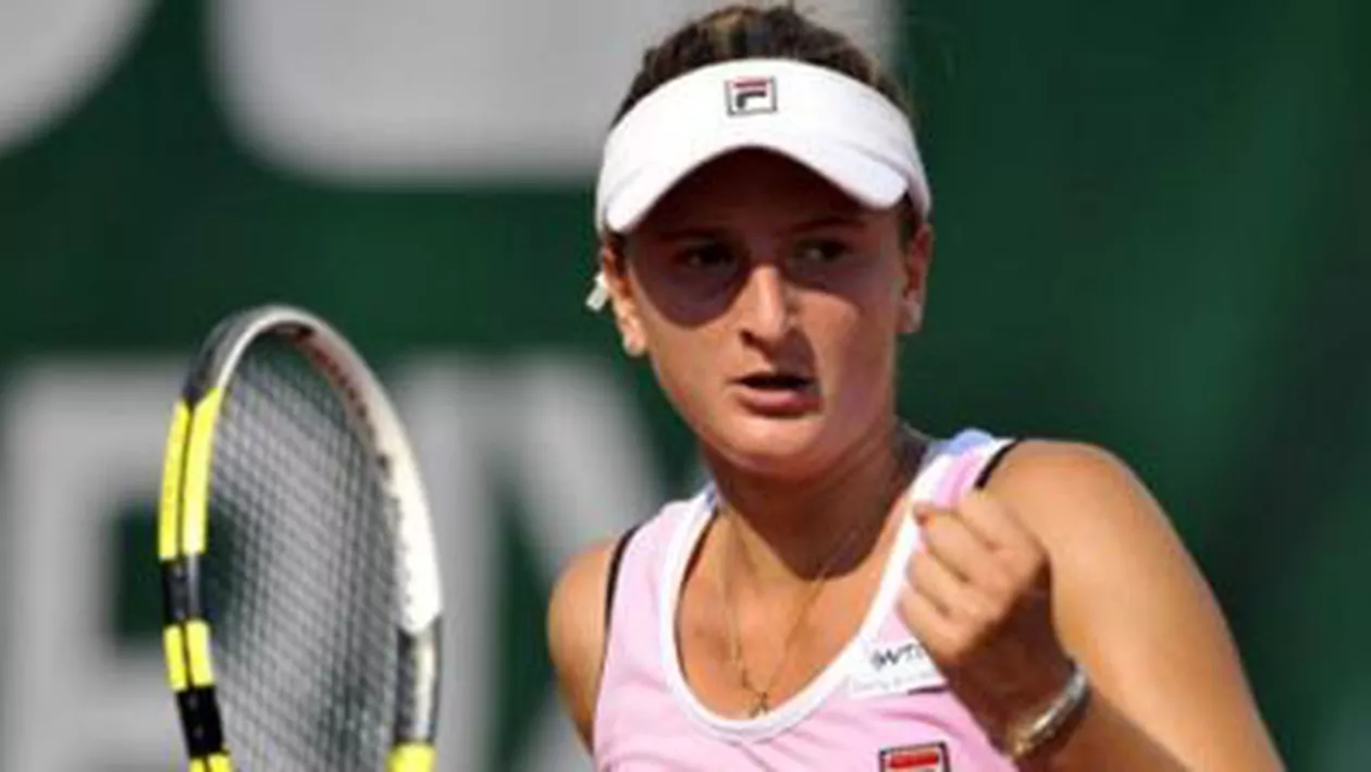 Camelia Begu a acces în turul doi al calificărilor la Cincinnati. Alexandra Dulgheru a abandonat turneul
