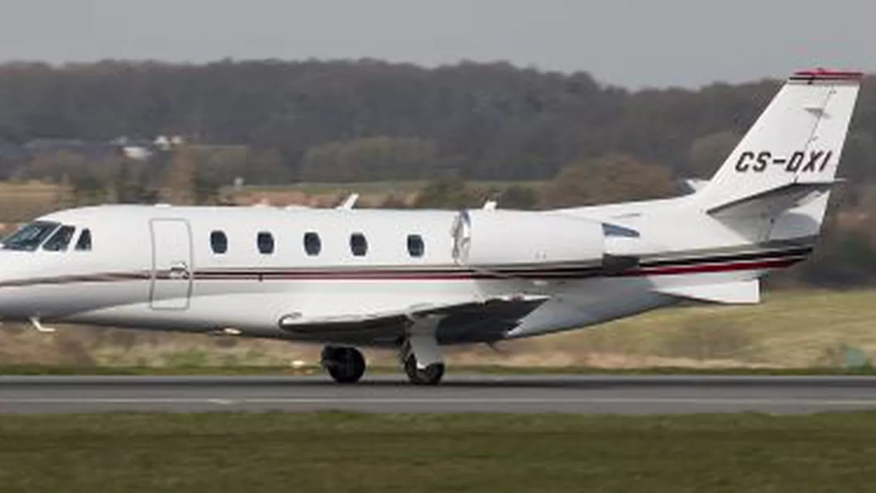 Un avion ușor s-a prăbușit într-o zonă rezidențială din Brazilia: Eduardo Campos, candidat în scrutinul prezidenţial moare în accident