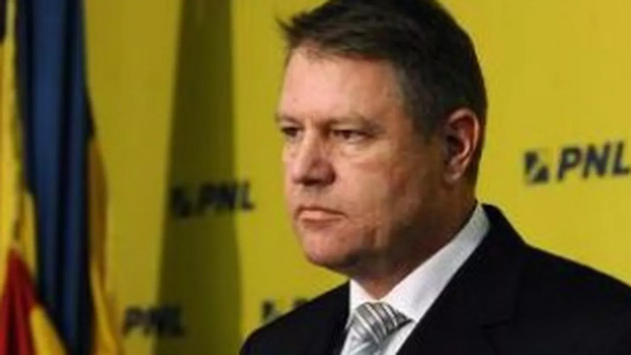 Klaus Iohannis consideră ”o glumă” ipoteza unei candidaturi a lui Antonescu la Președinție