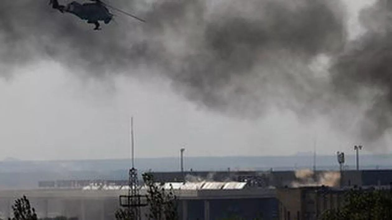 Cel puțin cinci civili au fost uciși în bombardamente asupra unei biserici din Donețk