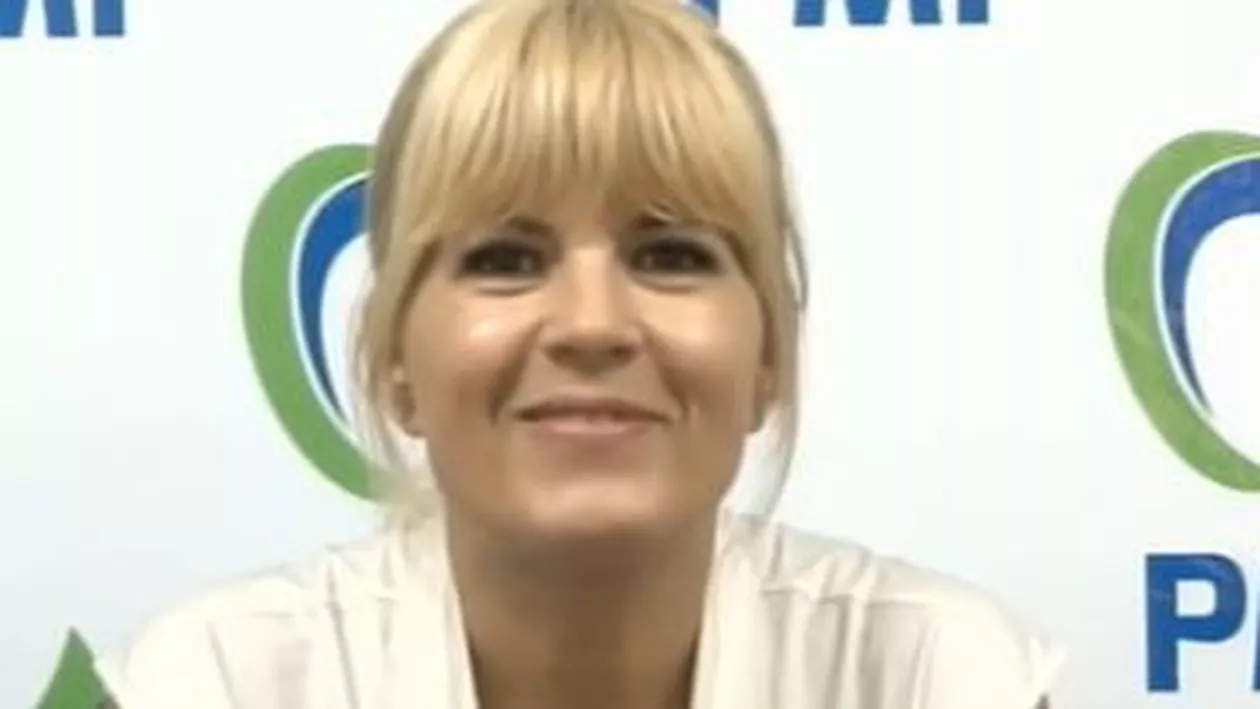 Elena Udrea îl provoacă pe premierul Victor Ponta la ALS Ice Bucket (VIDEO)