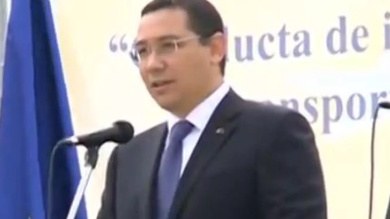 Victor Ponta, în Republica Moldova de Ziua Independenței: Guvernul român donează ambulanțe și mașini Dacia Duster (VIDEO)