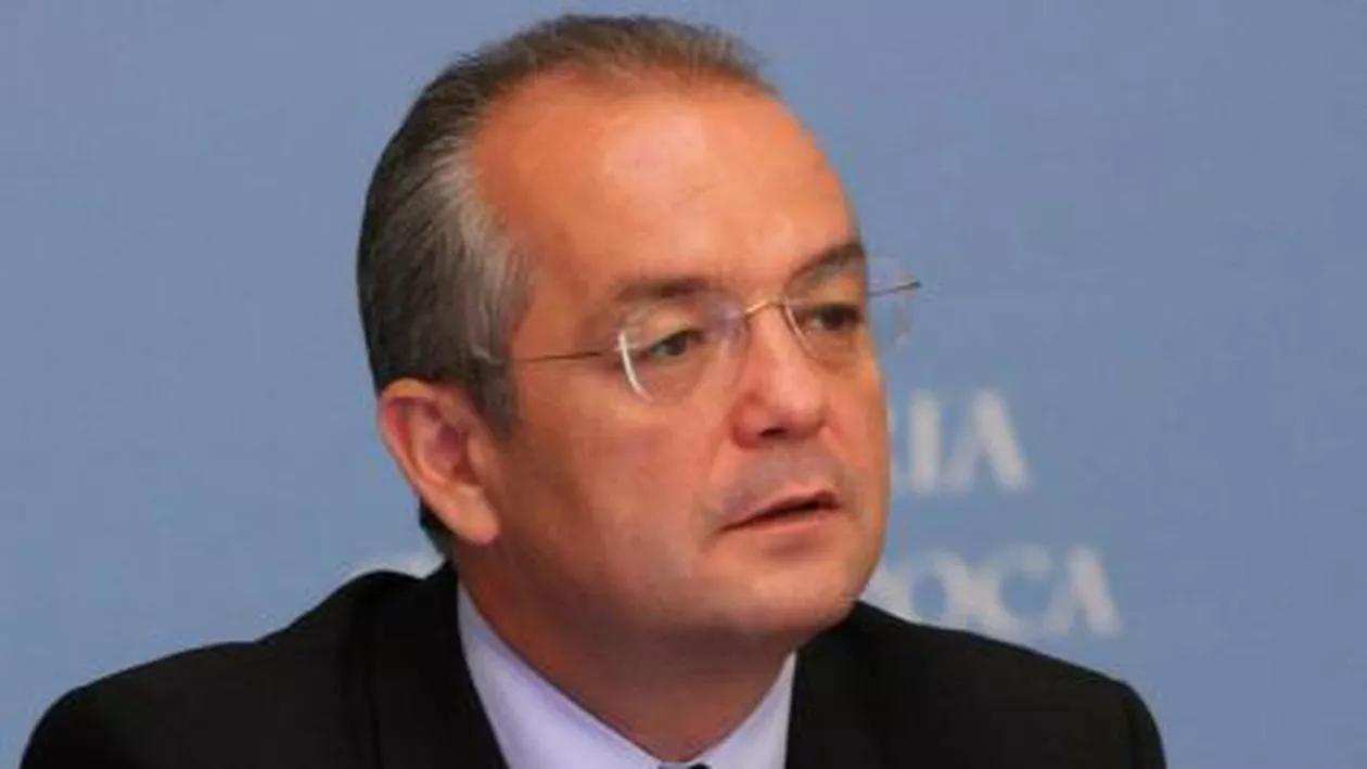 Emil Boc spune că nu pleacă din PDL și își exprimă din nou susținerea pentru Elena Udrea