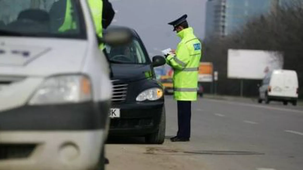 Noi sancțiuni adăugate la Codul Rutier: Șoferii vor fi amendaţi dacă minorii nu poartă centura de siguranţă