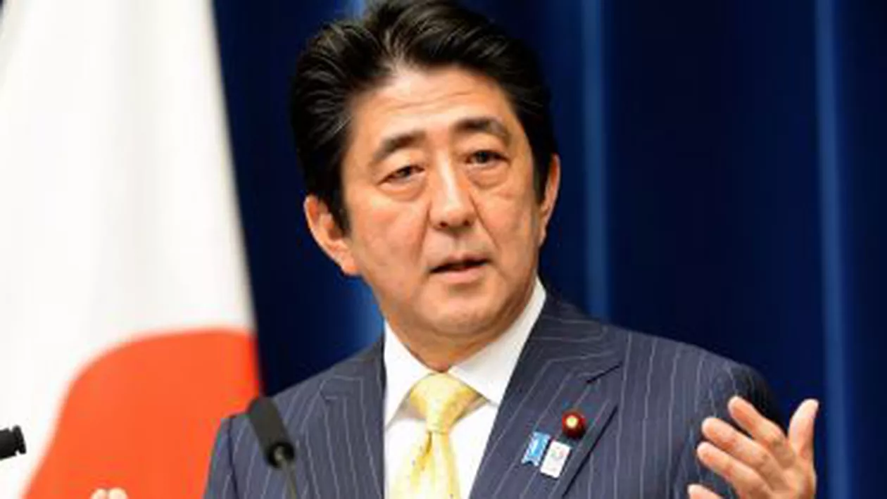 Premierul japonez a remaniat Guvernul, reconfirmând șase veterani și numind cinci femei