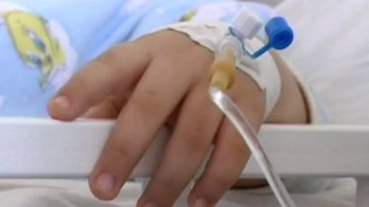 Timișoara: Un copil de patru ani a intrat în comă după ce a fost bătut pentru că a cerut lapte înainte de a merge la culcare