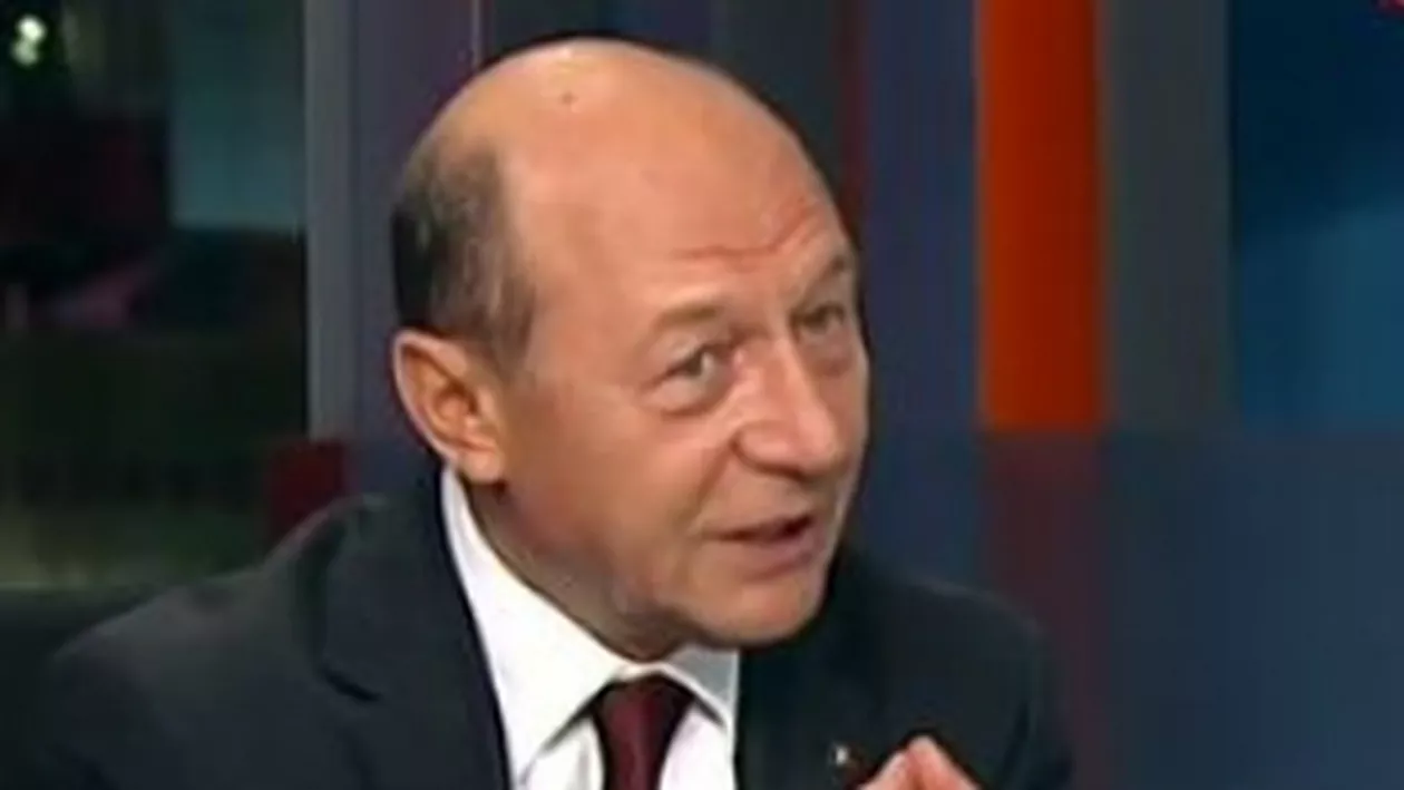 Traian Băsescu, pe bilețelul lăsat lui Robert Turcescu: Portofoliul pe care Corina Crețu îl va obține este cel al politicilor regionale (VIDEO)