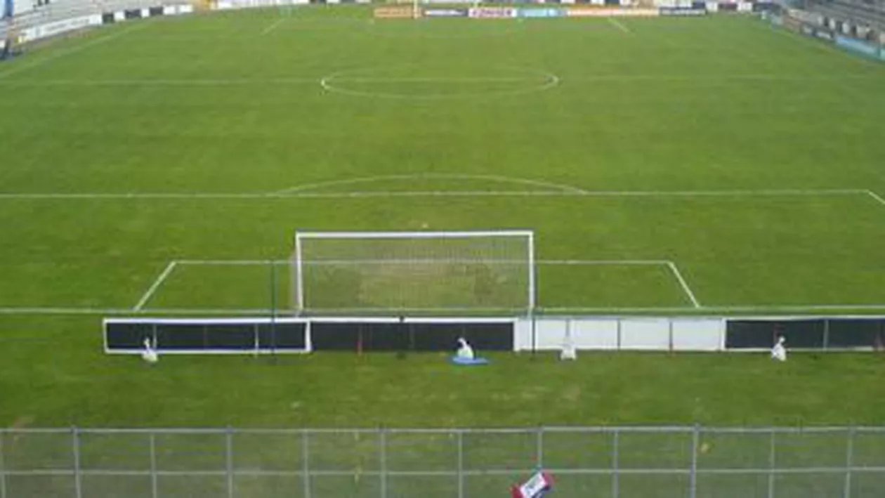 Stadionul din Monrovia a fost transformat în centre de tratament pentru victimele Ebola