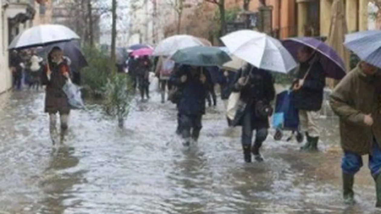 ANM: Informare meteorologică de ploi ce vizează întreaga țară