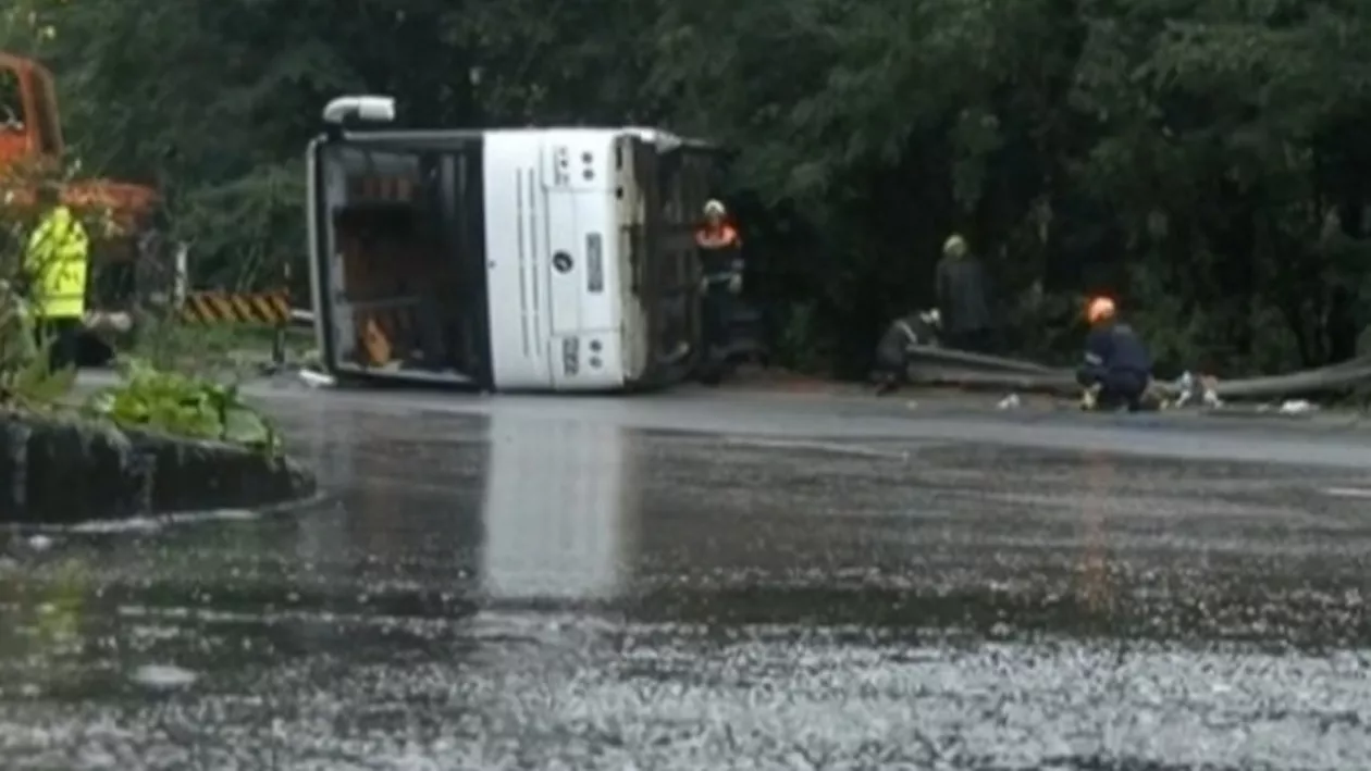 MAE: Cinci români răniți în accidentul din Ungaria au rămas internați, doi sunt în stare gravă