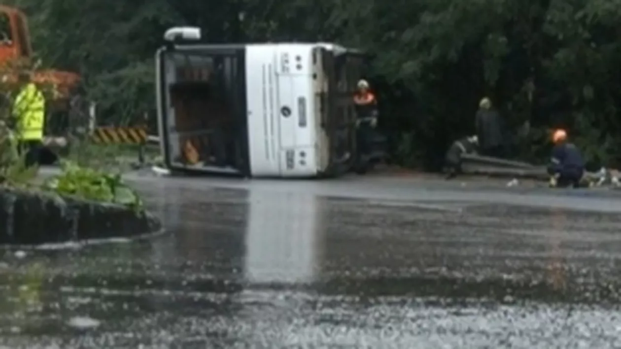 MAE anunță că un român rănit în accidentul rutier din Ungaria ar putea fi transferat la un spital din România