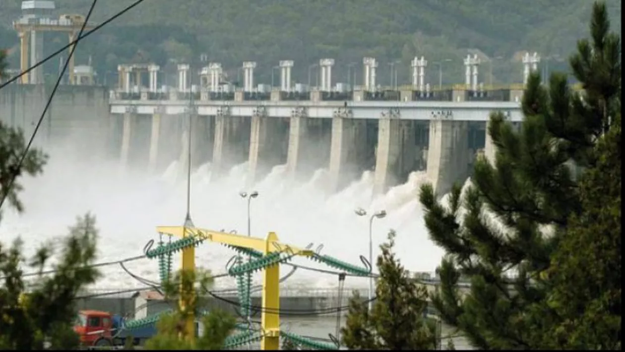 Cât reprezintă daunele EFT din contractul cu Hidroelectrica, față de profitul pe care l-a avut?