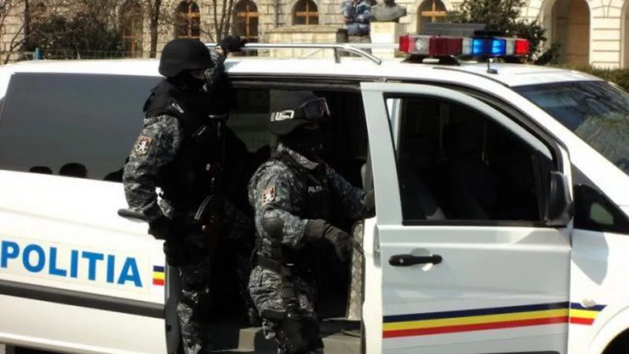 Percheziţii în Constanţa la firme suspectate de evaziune şi spălare de bani: Printre suspecți, un apropiat al lui Nicușor Constantinescu