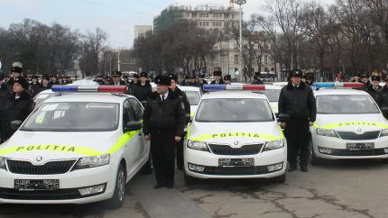 MAI cumpără 450 de autoturisme Dacia Duster, preţul unei maşini fiind de 11.000 de euro