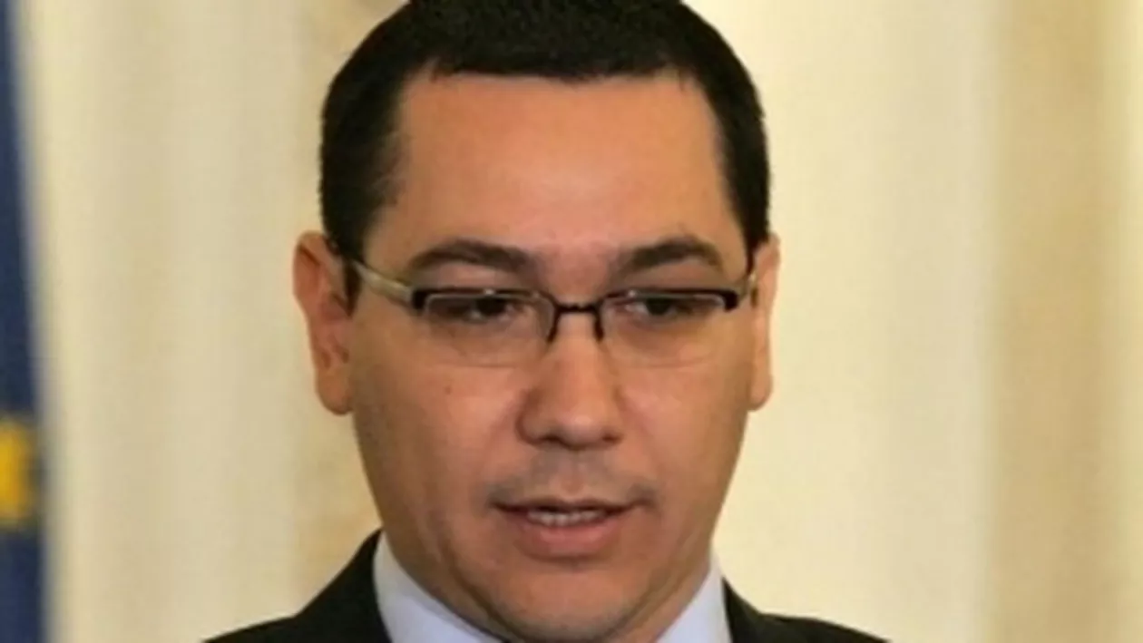 Victor Ponta a participat la concertul lui Tudor Gheorghe de la Sala Palatului. Cântărețul: „Viitorul României aparţine oamenilor tineri”
