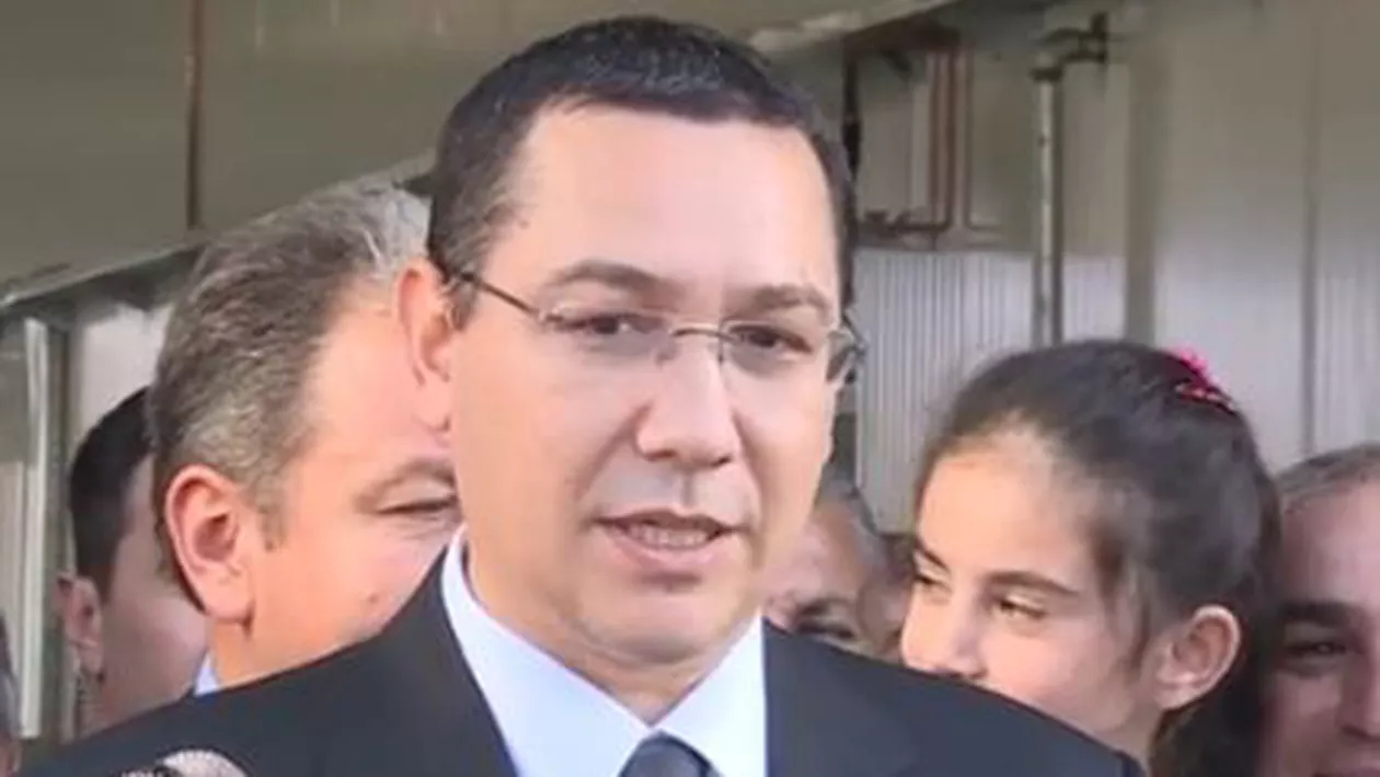 Victor Ponta, la Biserica Greco-Catolică „Buna Vestire” din Bistrița: România este a tuturor, indiferent de religie