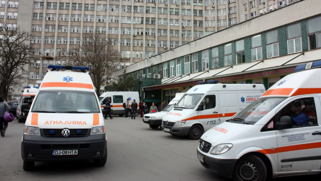 Craiova: Fiica unei paciente moarte la spital acuză că aceasta nu primea tratament și era legată de pat
