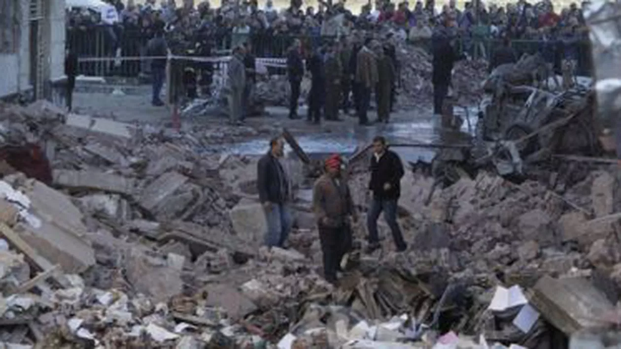 Egipt: Opt persoane au fost rănite în urma exploziei a două bombe