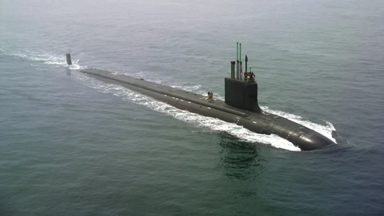 Submarin militar, probabil rus, observat în apropierea coastelor Suediei