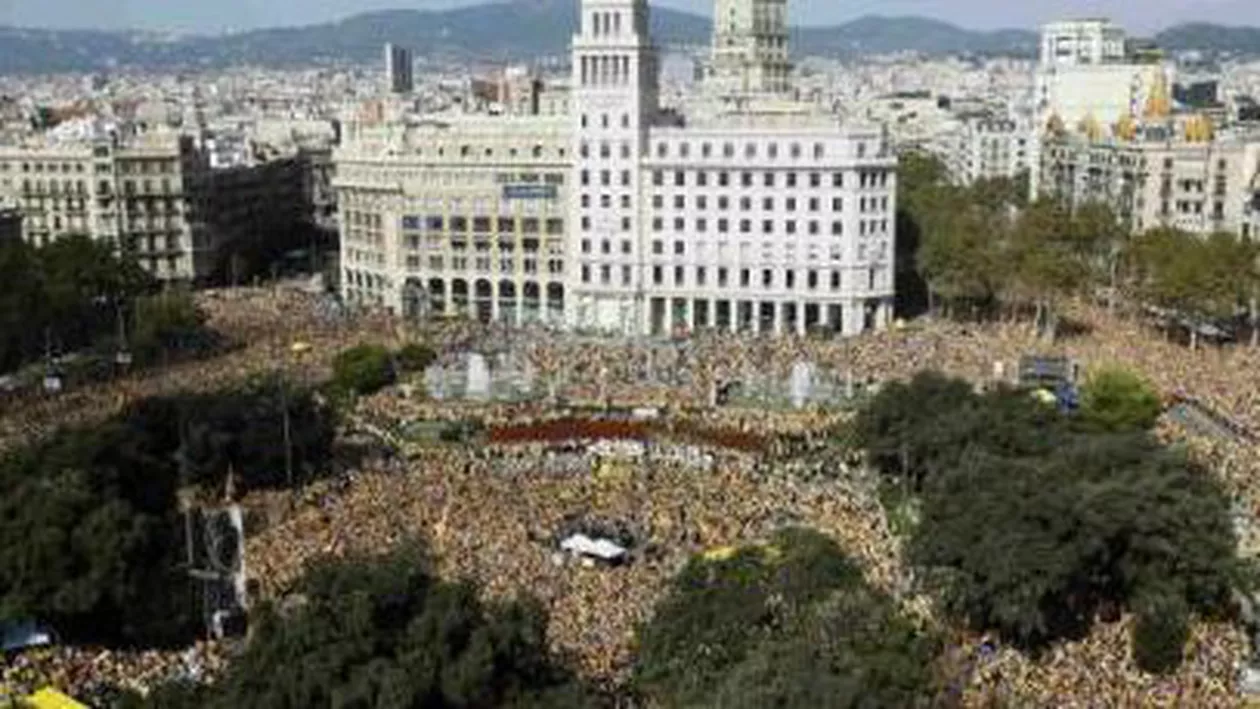 Spania: Separatiștii catalani cer organizarea de alegeri regionale în termen de trei luni
