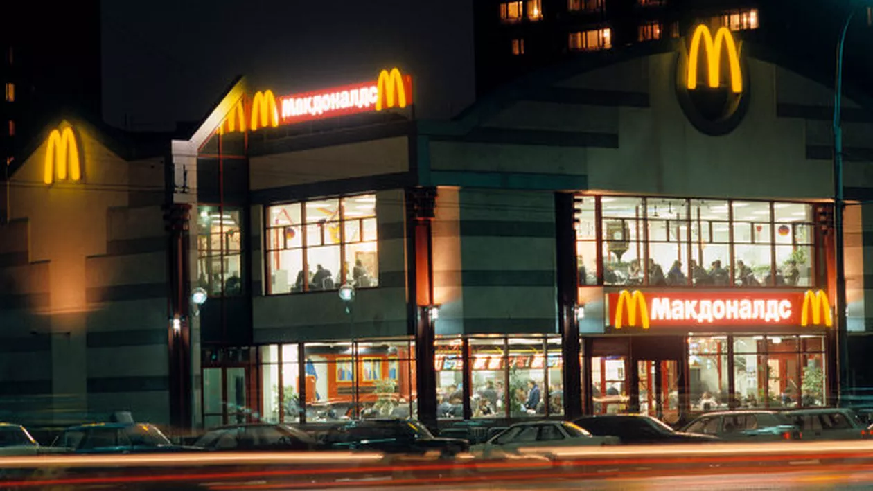 Rusia: Peste 200 de restaurante McDonald's sunt inspectate de autorități. Nouă au fost închise temporar