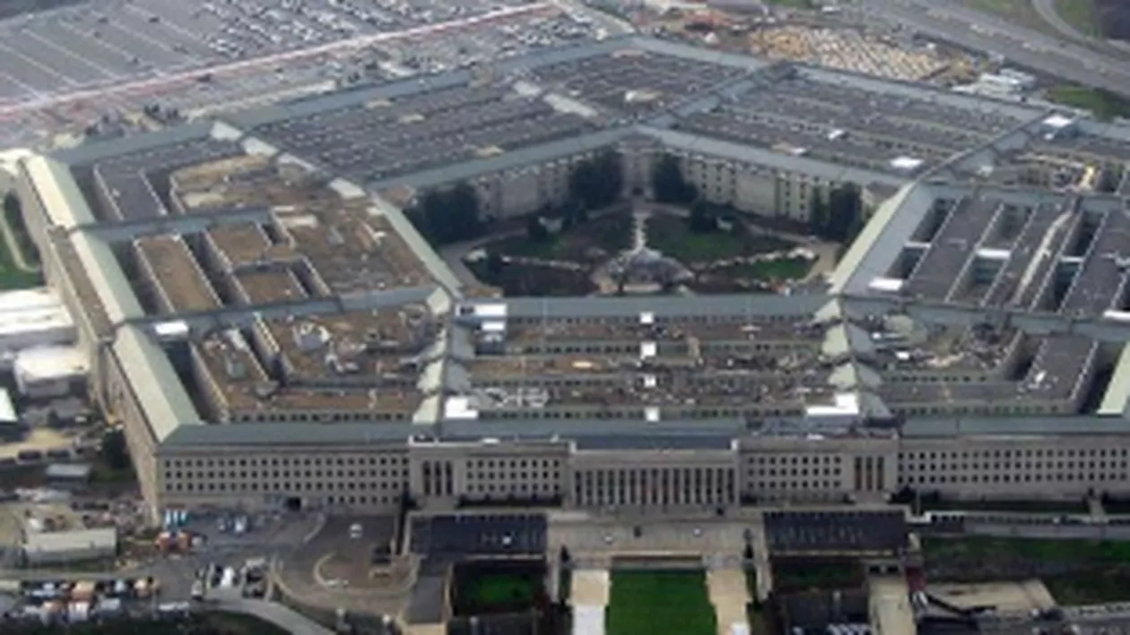 Pentagon: Coaliția internațională a cheltuit până acum 424 milioane de dolari pentru lupta cu Statul Islamic