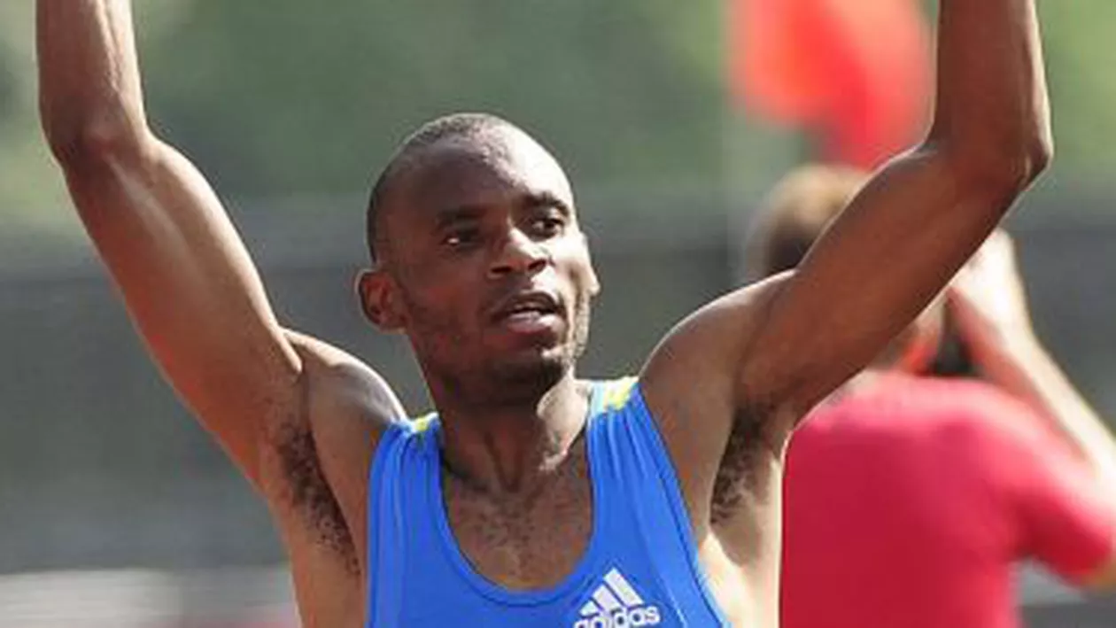 Fostul campion mondial la atletism, Mbulaeni Mulaudzi, a murit într-un accident rutier