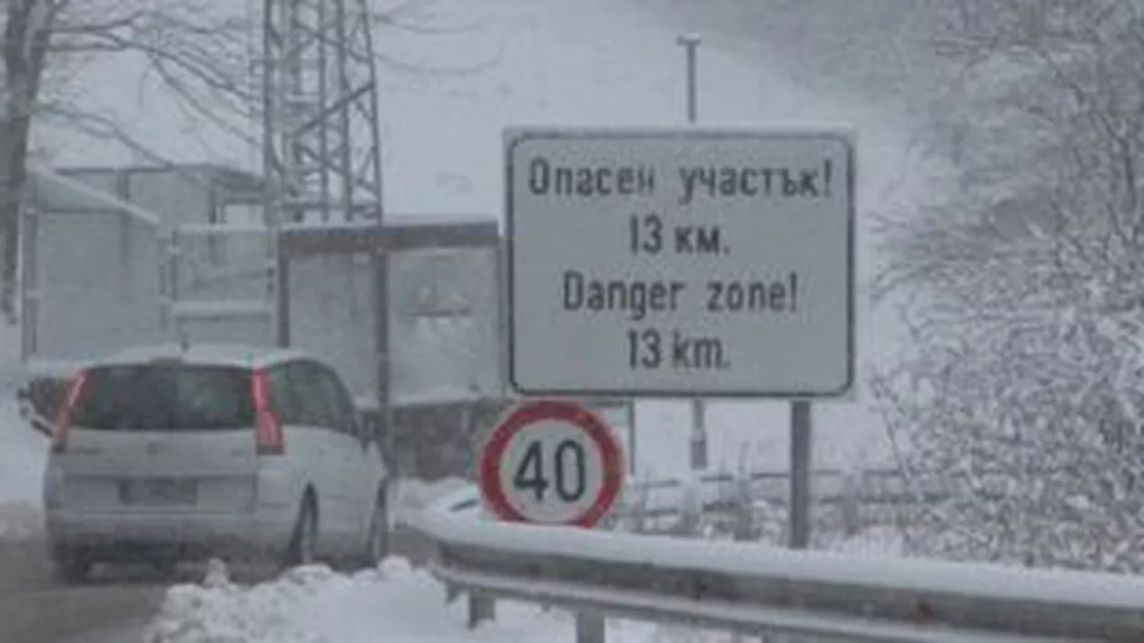 Ninsorile și ploile abundente fac ravagii în Bulgaria. În mai multe districte a fost decretată situație de urgență
