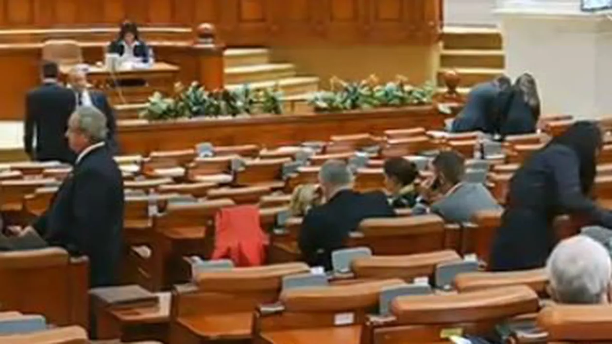 Camera Deputaților a luat act de demisia lui Viorel Hrebenciuc: Marian Neacșu este noul vicepreședinte
