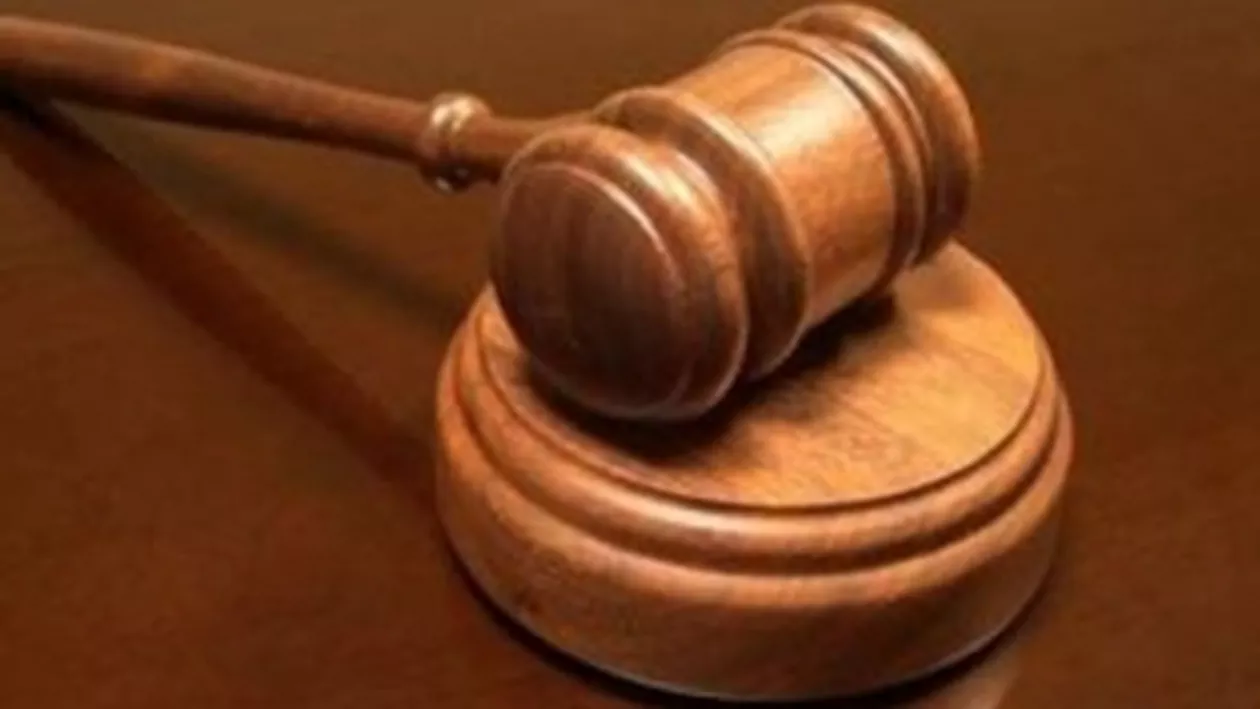 Italia: Cincisprezece români acuzaţi de activităţi mafiote, condamnaţi la închisoare între 5 și 15 ani