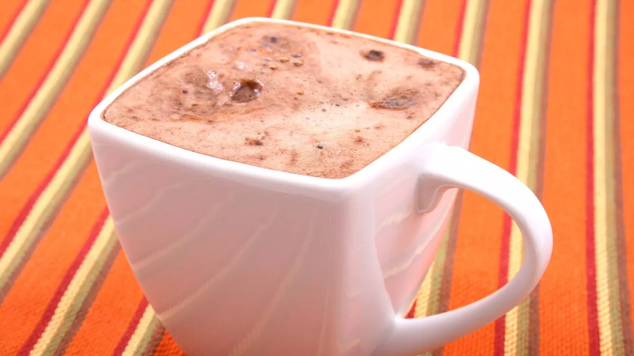 Studiu: O ceaşcă de cacao cu lapte pe zi ameliorează memoria