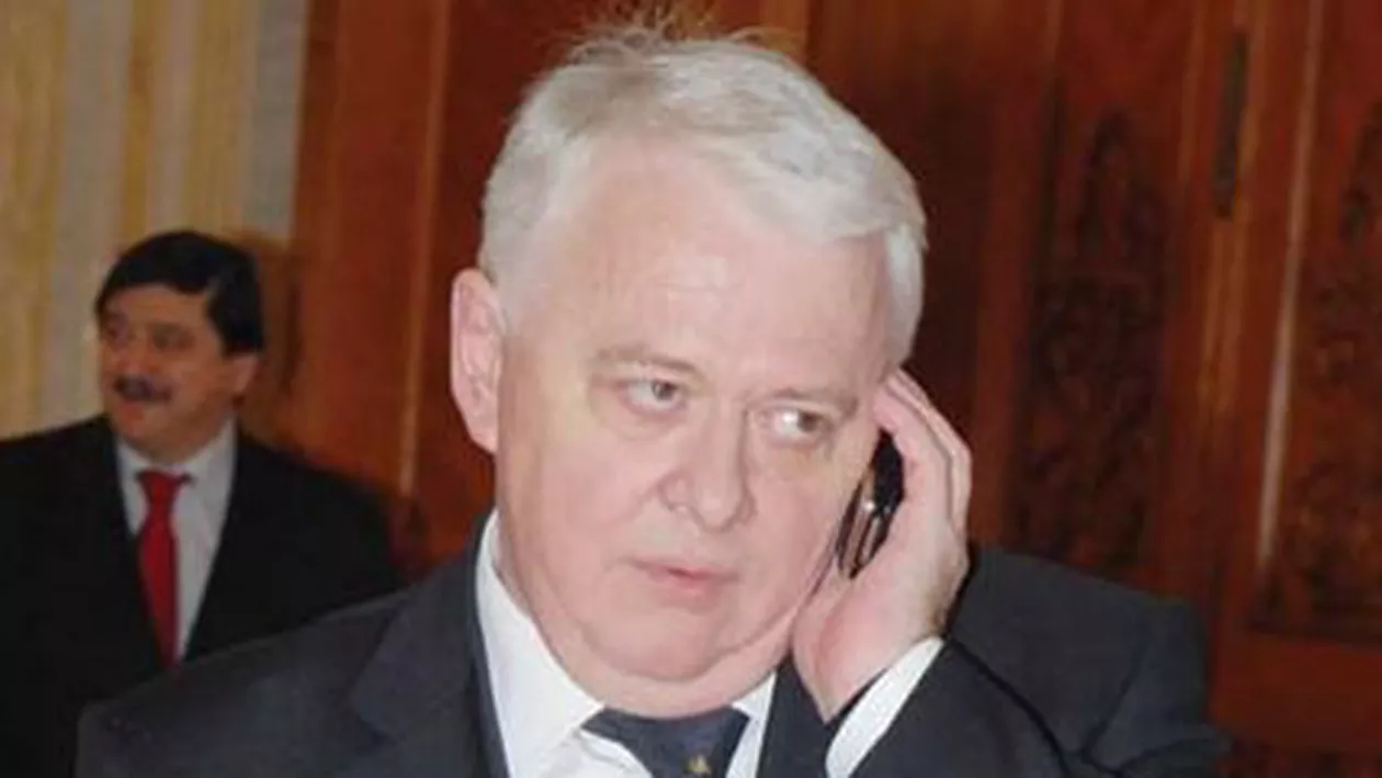 Cum a devenit Viorel Hrebenciuc proprietar pe 500 de mp în Slănic Moldova pentru suma de 25 de dolari