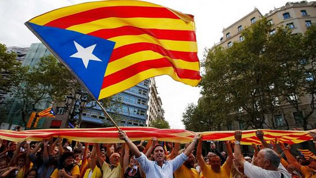 Madridul sesizează Tribunalul constituţional privind votul simbolic pe tema independenţei Cataloniei