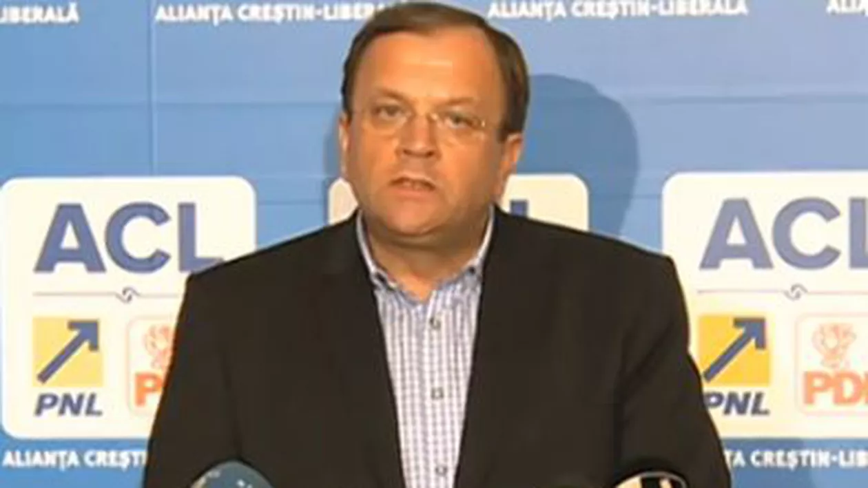 Numărătoare paralelă ACL, în 13,19% din secţii: Victor Ponta - 35,54%, Klaus Iohannis - 33,02%. Tăriceanu - 5,68%, Udrea - 5,08%, Macovei - 4,11%