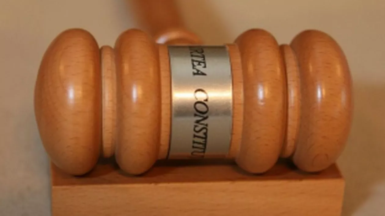 CCR analizează miercuri trei cereri de anulare a alegerilor