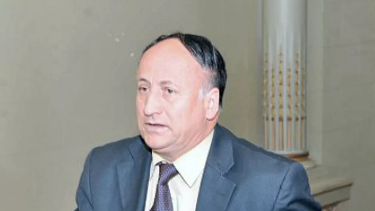 Percheziții DNA la Primăria Pitești: Edilul Tudor Pendiuc, adus la București pentru audieri într-un caz de corupție