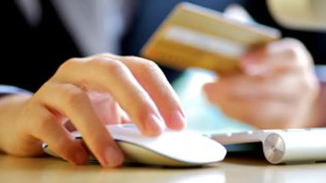 Studiu: Produsele cumpărate online, mai ieftine cu până la 40% față de cele din magazinele tradiționale