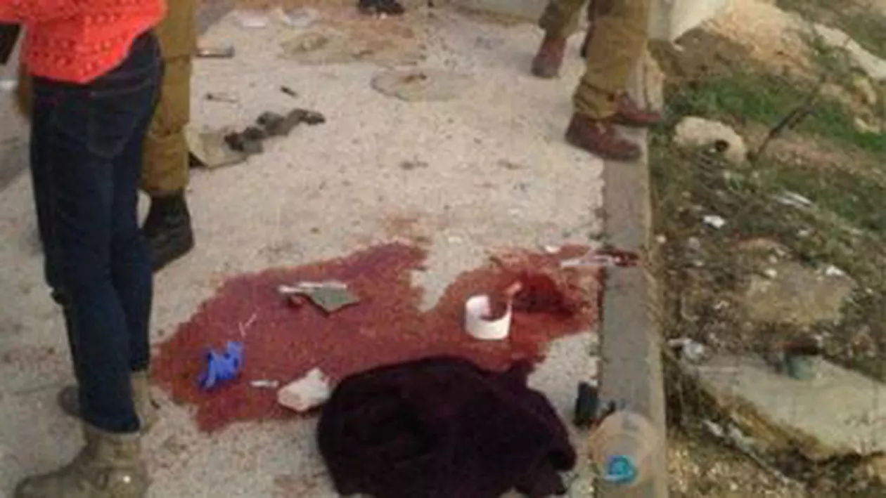 O persoană a murit și alte trei au fost rănite în două atacuri comise la Tel Aviv și în Cisiordania