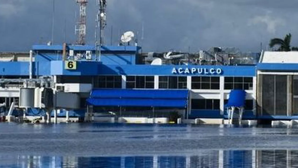 Aeroportul din Acapulco, blocat de protestatari, după dispariţia a 43 de studenţi