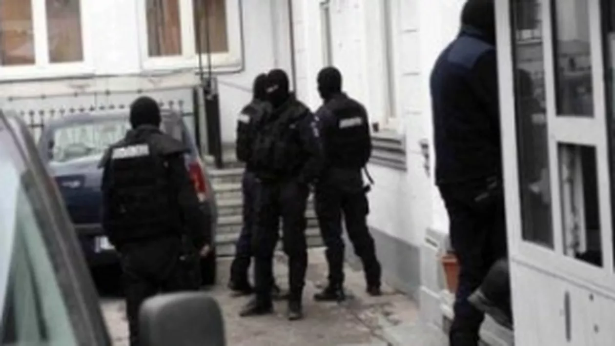 București: Descinderi la membri ai clanului Domnu, suspectați de tentativă de omor