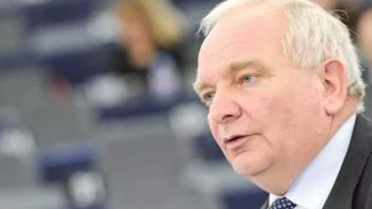 Președintele PPE, Joseph Daul, se întâlnește cu preşedintele Traian Băsescu şi cu reprezentanții partidelor de dreapta din România