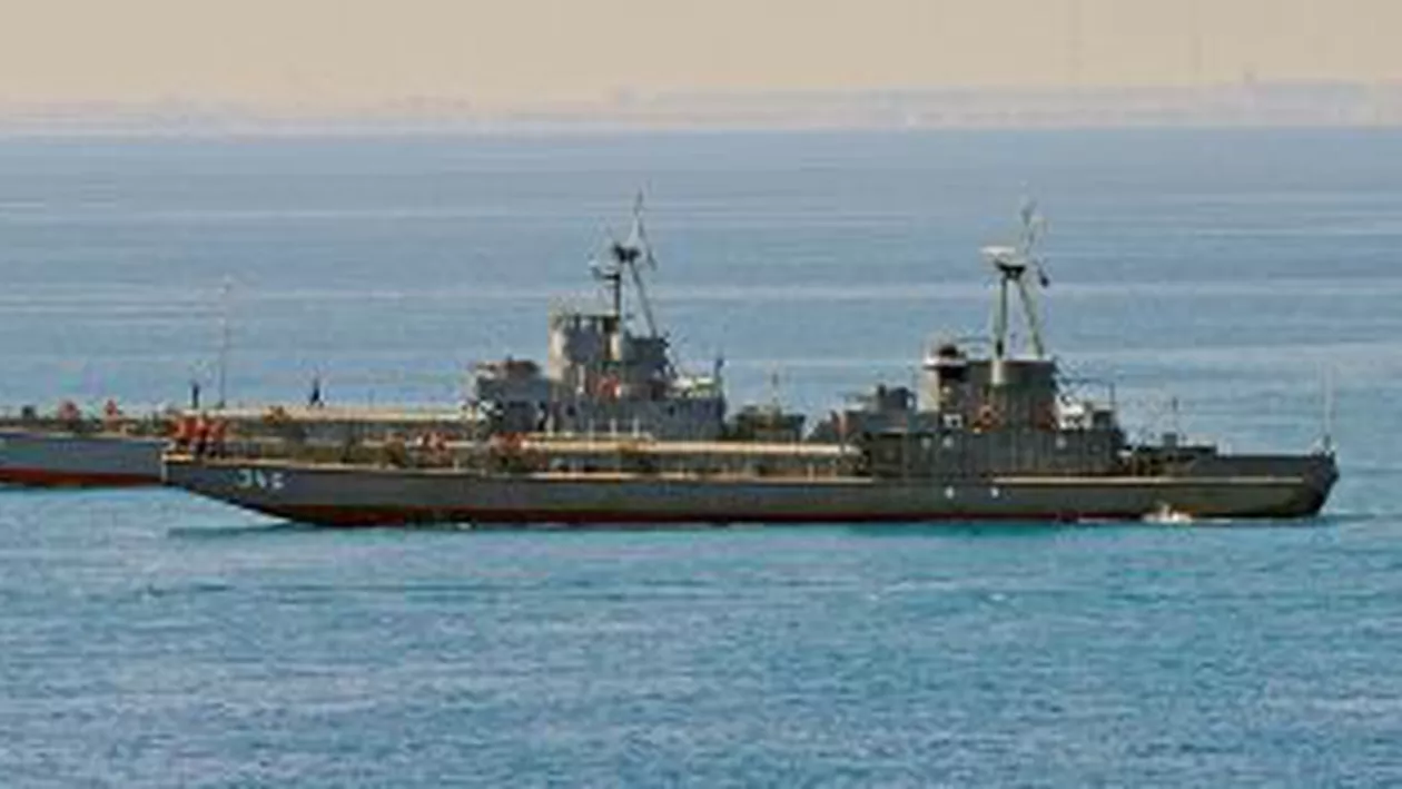 O navă a Marinei Egiptului a fost atacată în marea Mediterană. Opt militari sunt dați dispăruți