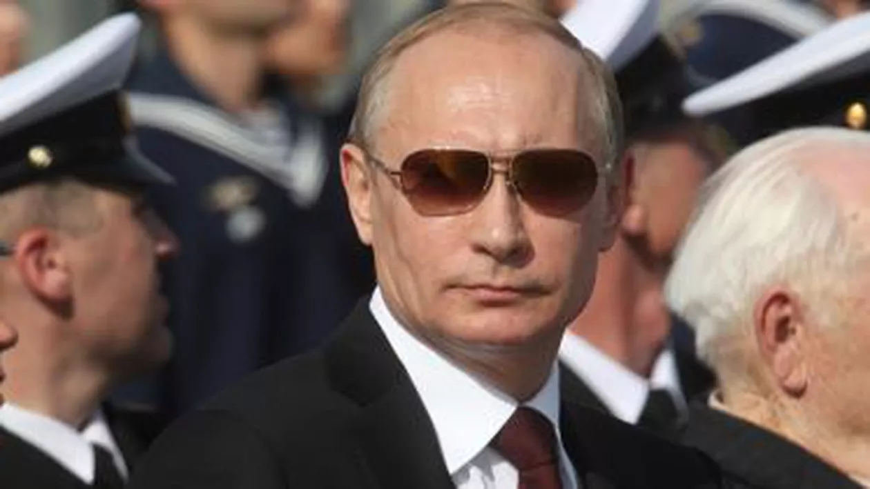 Majoritatea rușilor au tot mai multă ”încredere absolută” în Vladimir Putin și în Biserică